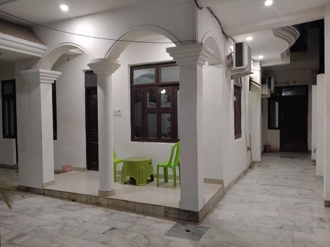 Varuna Palace Varanasi , Near Mandir & Ghat'S Bagian luar foto